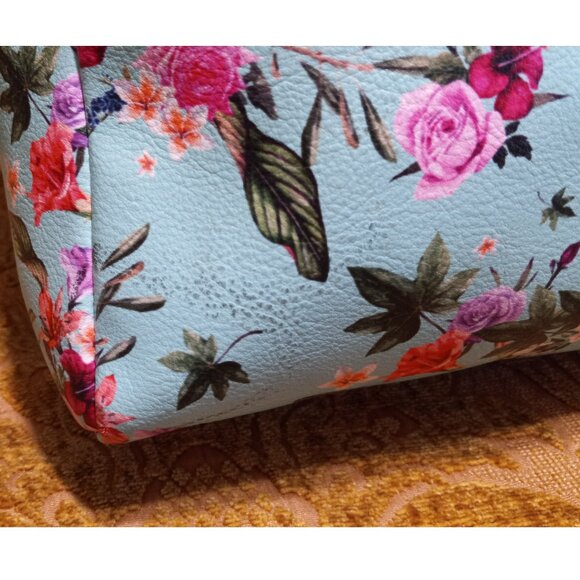 👉LAST CHANCE‼️Steve Madden Cosmetic Bag Light Blue Floral Double Zip Weekender - Picture 8 of 14